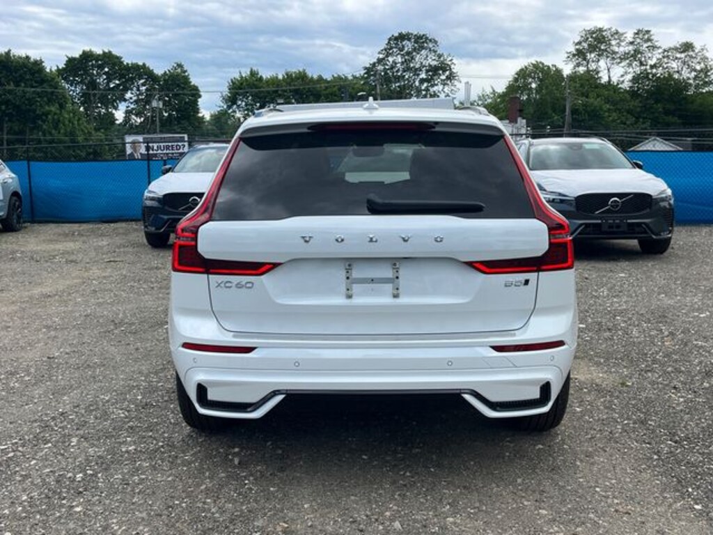 New 2026 Volvo XC60 B5 Plus SUV