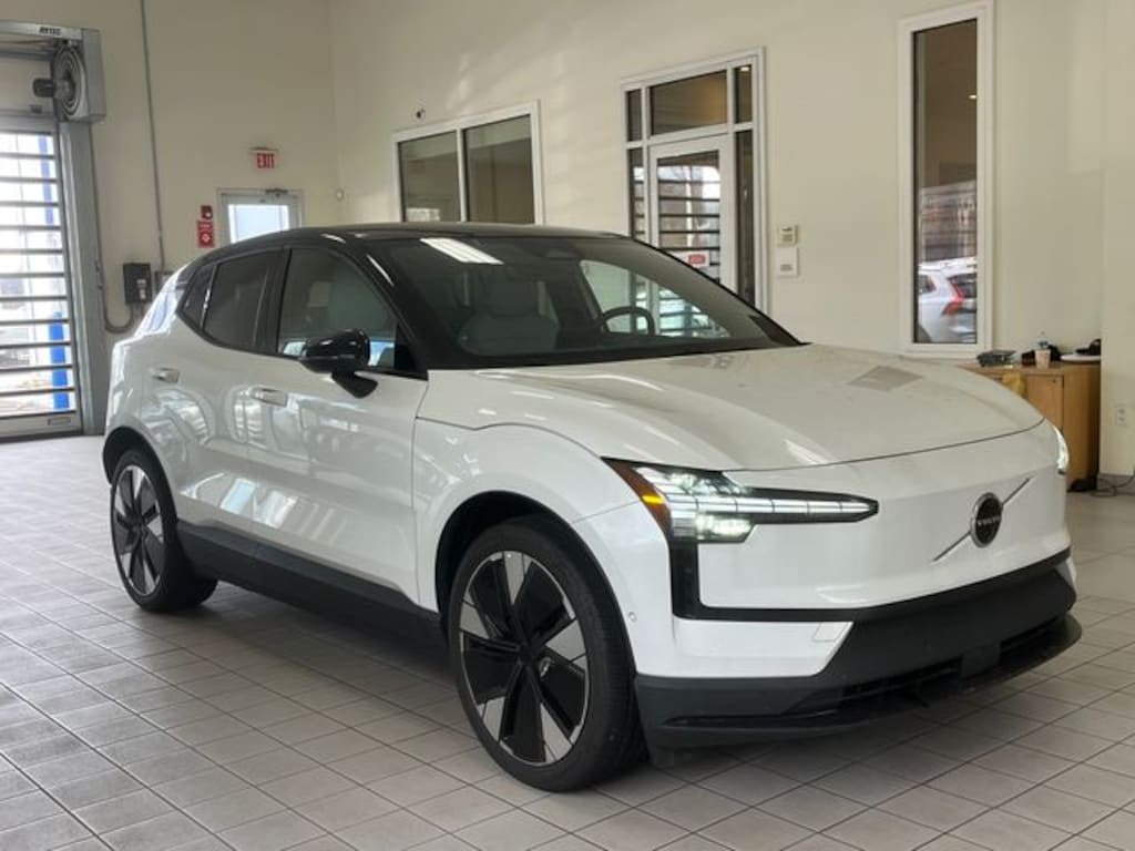 Certified 2025 Volvo EX30 Twin Motor Performance Ultra SUV