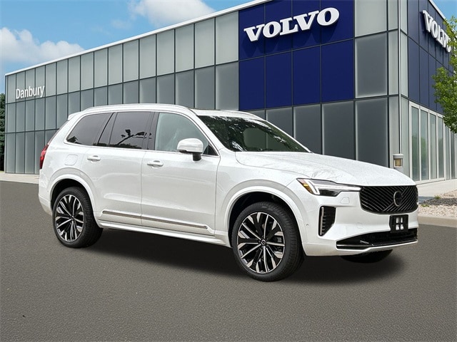 2026 Volvo XC90 Plus's photo