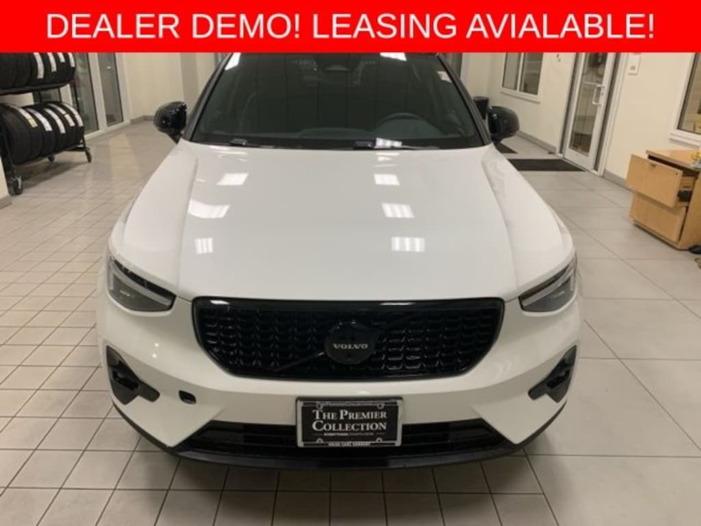 Used 2026 Volvo XC40 B5 Ultra Black Edition SUV