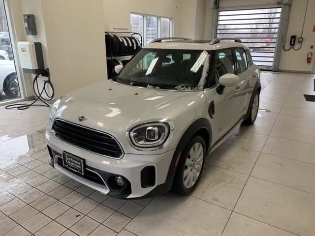 2021 MINI Countryman Oxford Edition's photo