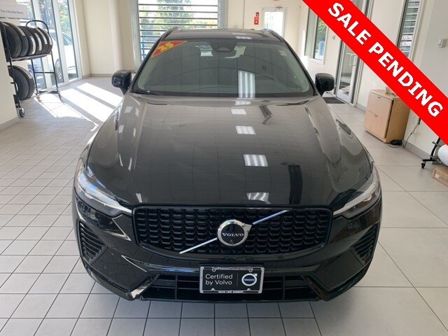 2025 Volvo XC60 B5 Plus photo 2