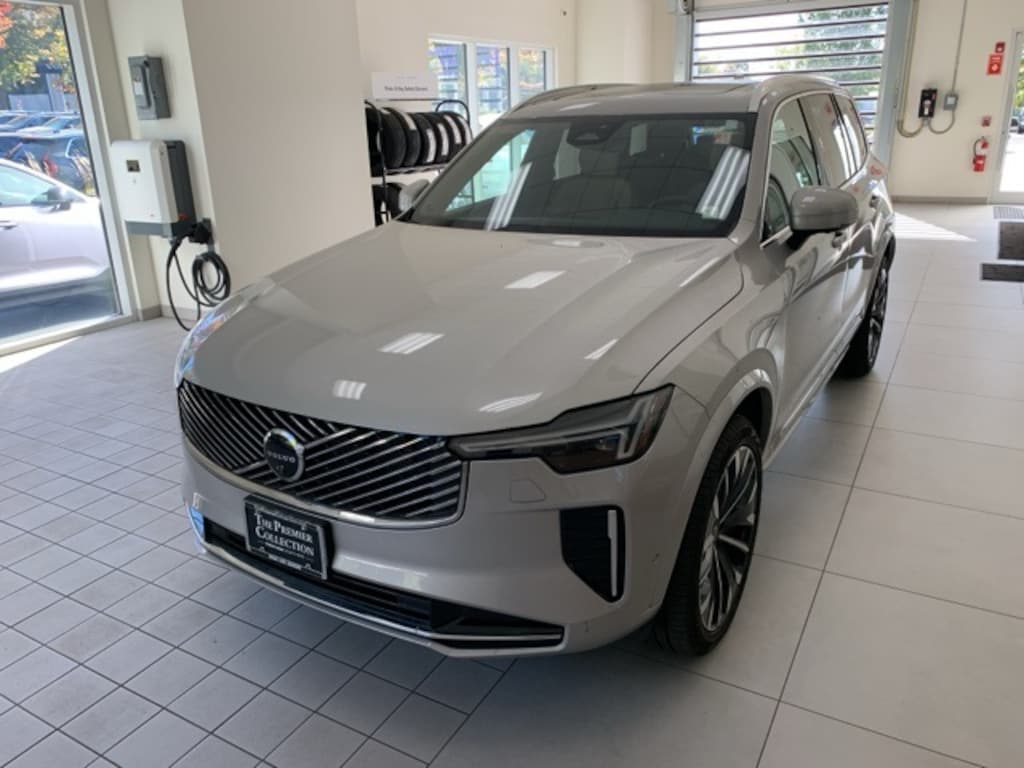 Certified 2025 Volvo XC90 B6 Plus 7-Seater SUV