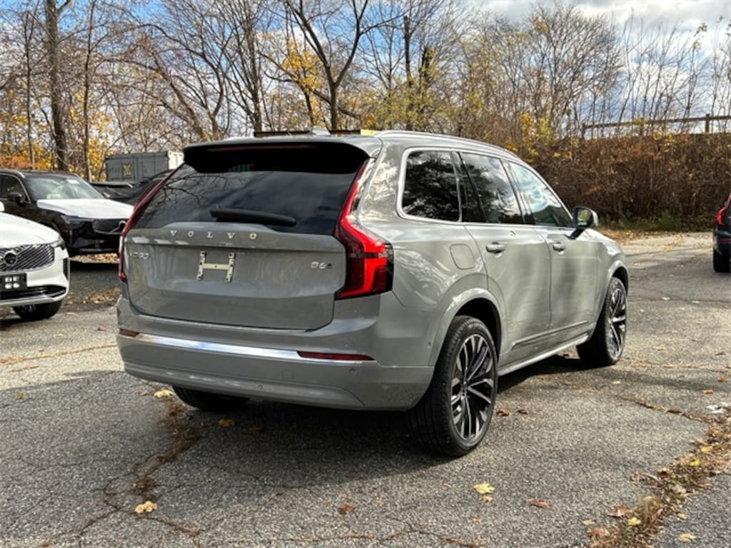 New 2026 Volvo XC90 B6 Plus 7-Seater SUV