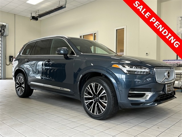 2024 Volvo XC90 Plus's photo