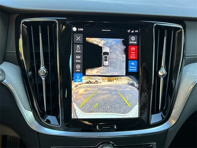 2026 Volvo V60 Cross Country Ultra - Photo 13