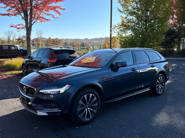 Certified 2025 Volvo V90 Cross Country B6 Wagon