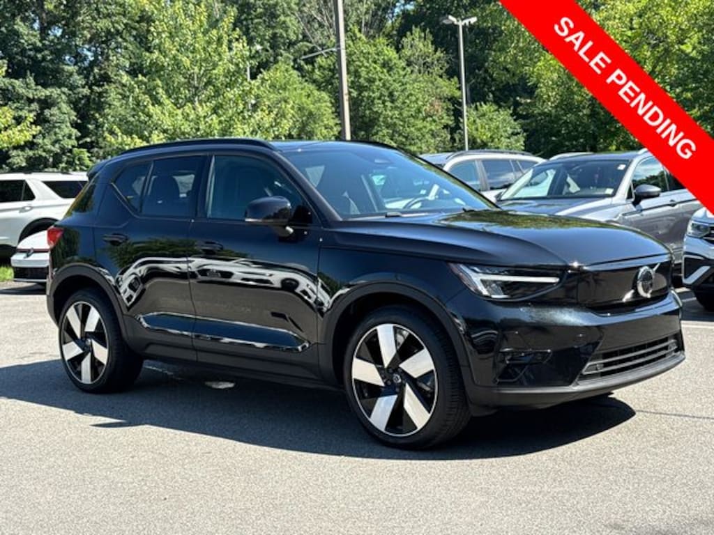 Used 2023 Volvo XC40 Recharge Pure Electric Twin Plus SUV
