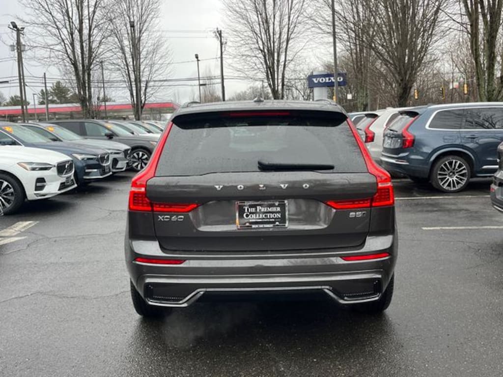 Certified 2025 Volvo XC60 B5 Core SUV