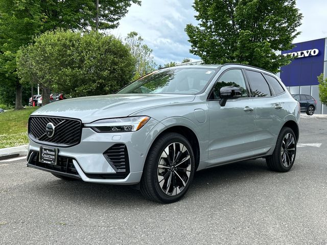 2026 Volvo XC60 T8 Plus Dark AWD's photo