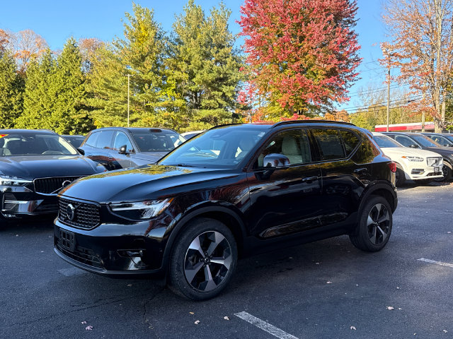 2024 Volvo XC40