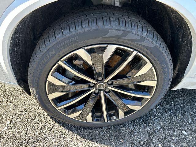 2026 Volvo XC90 Plus - Photo 8