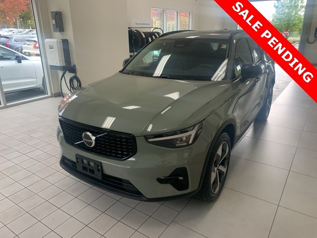2024 Volvo XC40 Plus's photo