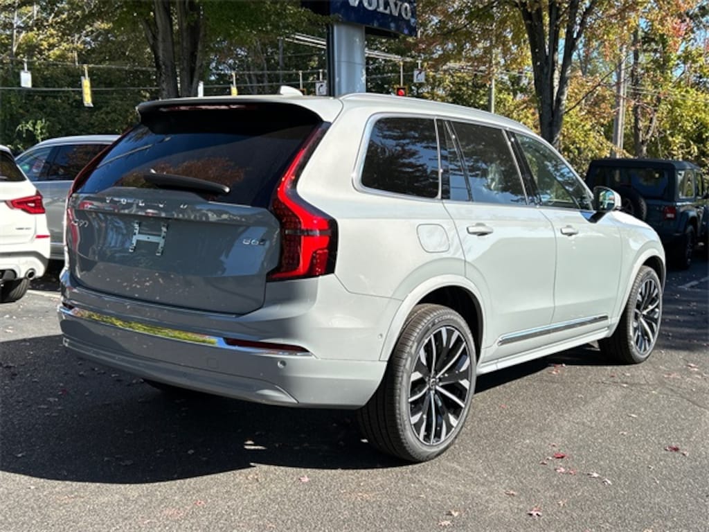 New 2026 Volvo XC90 B6 Plus 7-Seater SUV