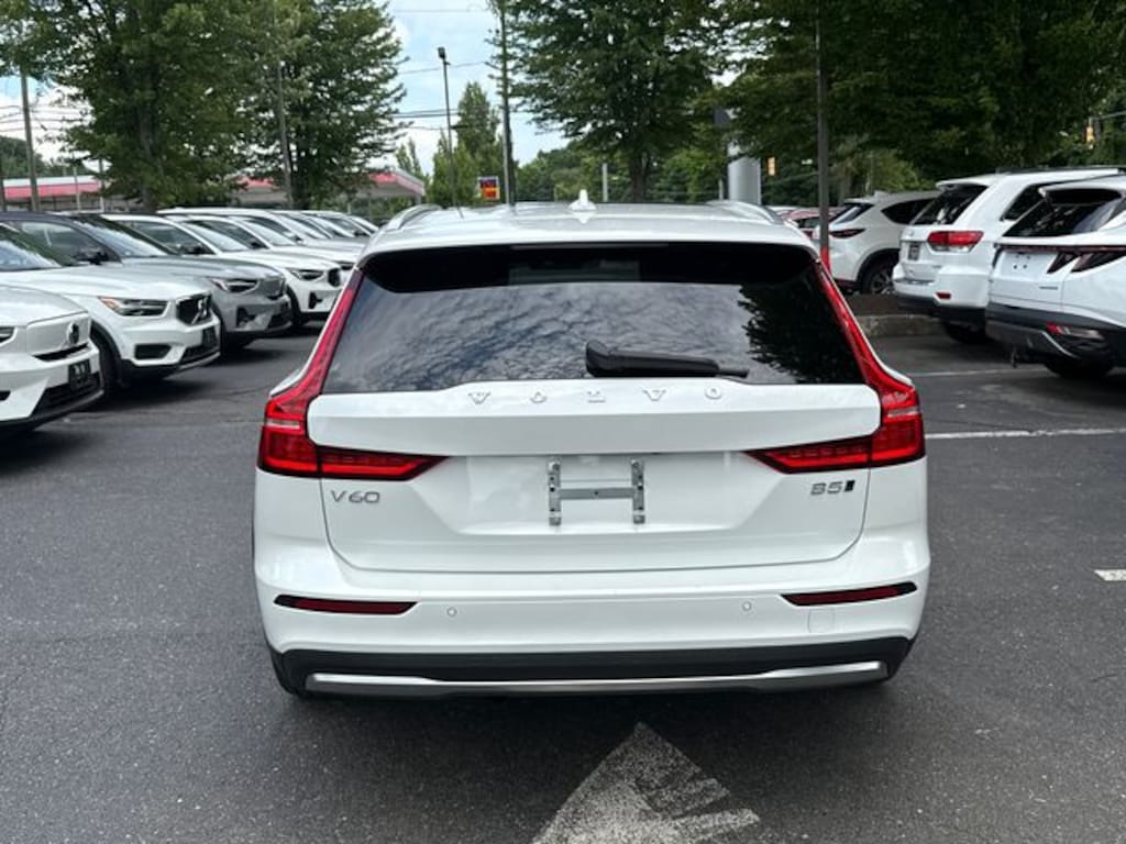 Certified 2025 Volvo V60 Cross Country B5 Plus Wagon