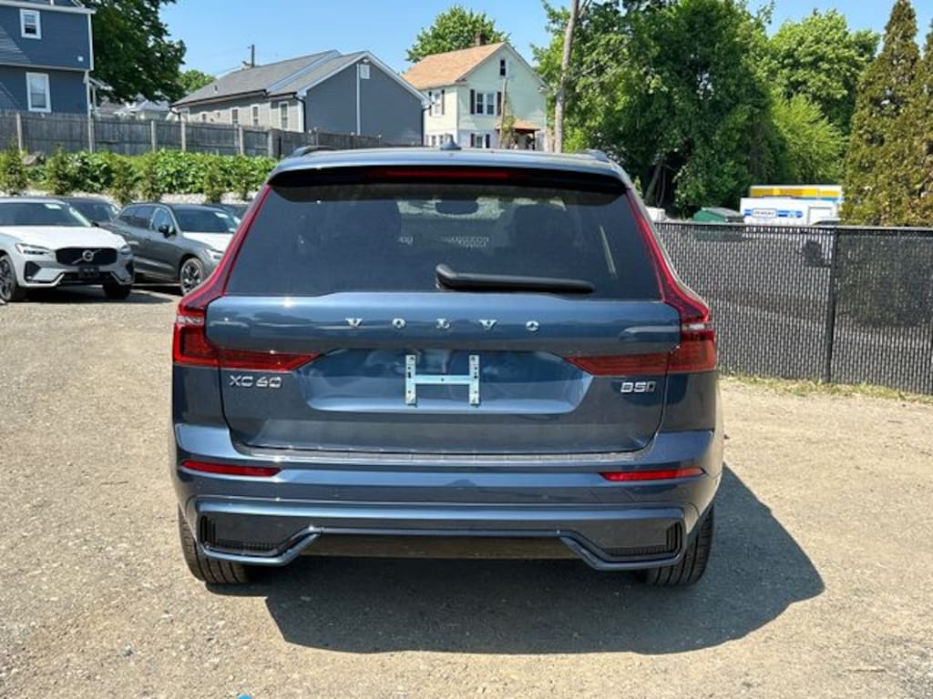 New 2026 Volvo XC60 B5 Plus SUV