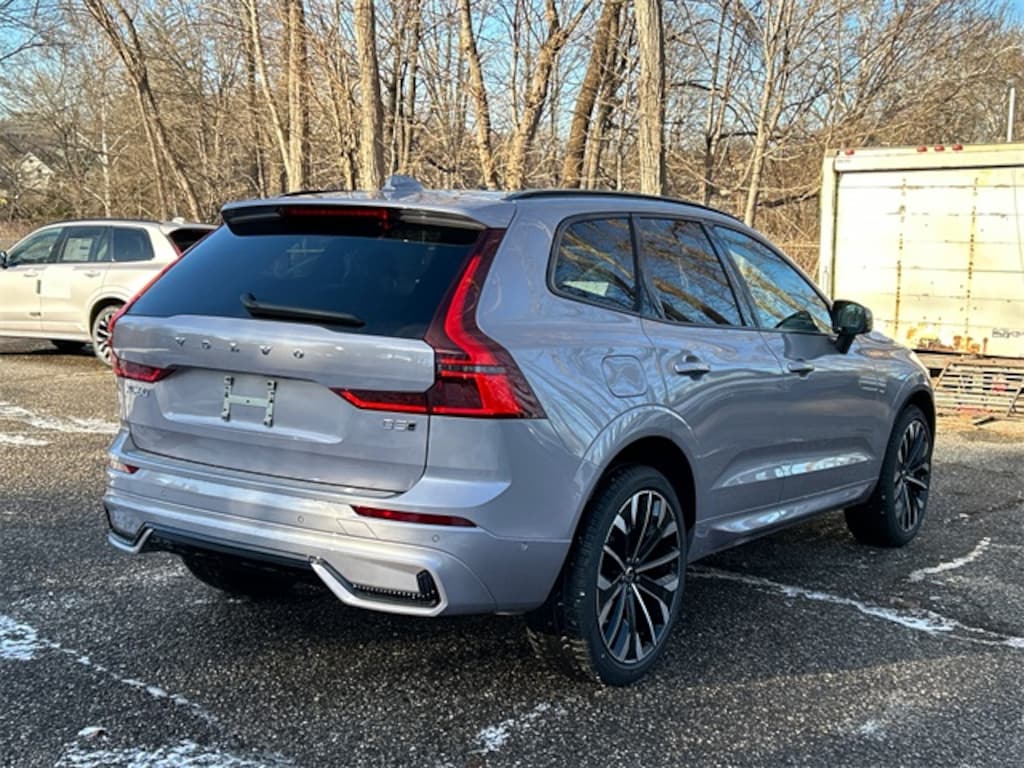 New 2026 Volvo XC60 B5 Ultra SUV