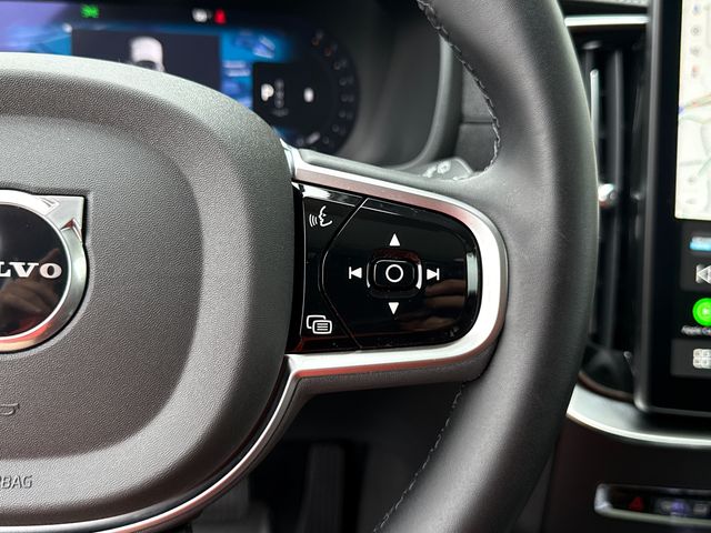 2026 Volvo XC90 Ultra - Photo 13