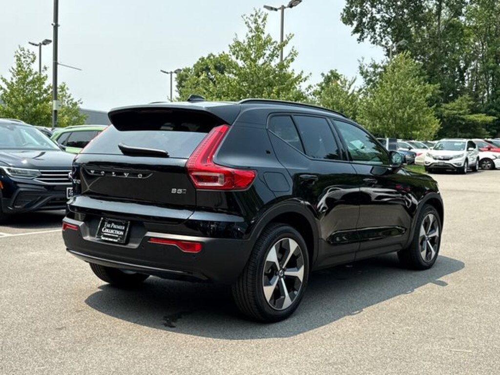 Used 2026 Volvo XC40 B5 Plus SUV