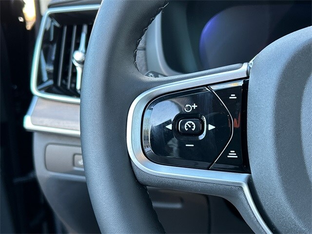 2026 Volvo XC90 Plus - Photo 12