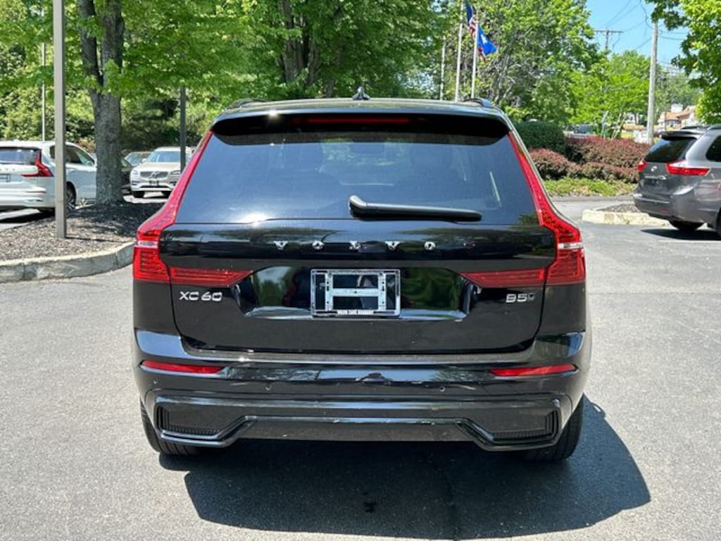 Certified 2024 Volvo XC60 B5 Core SUV