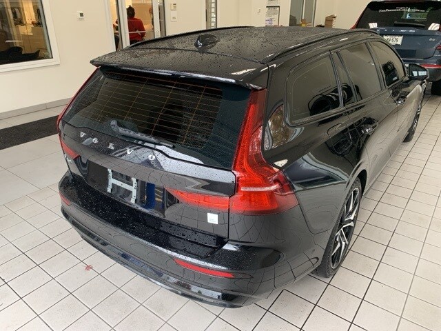 2024 Volvo V60 Recharge T8 Polestar photo 4