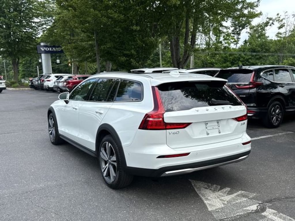 Certified 2025 Volvo V60 Cross Country B5 Plus Wagon