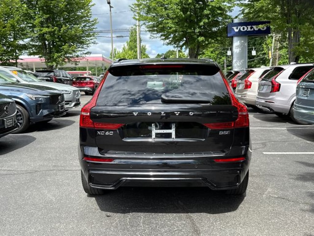 Certified 2024 Volvo XC60 B5 Core SUV