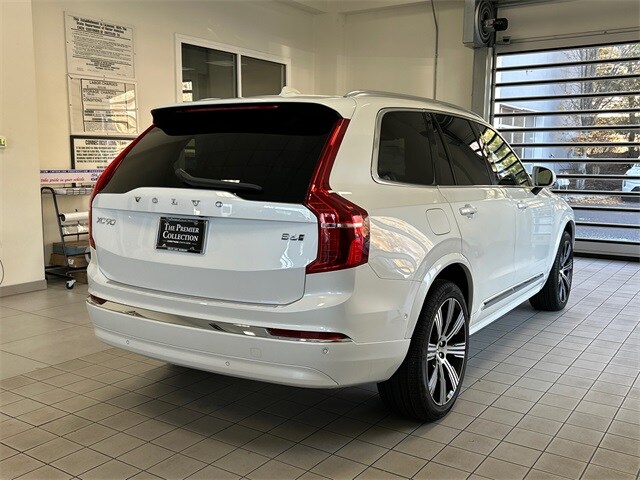 2025 Volvo XC90 photo 2