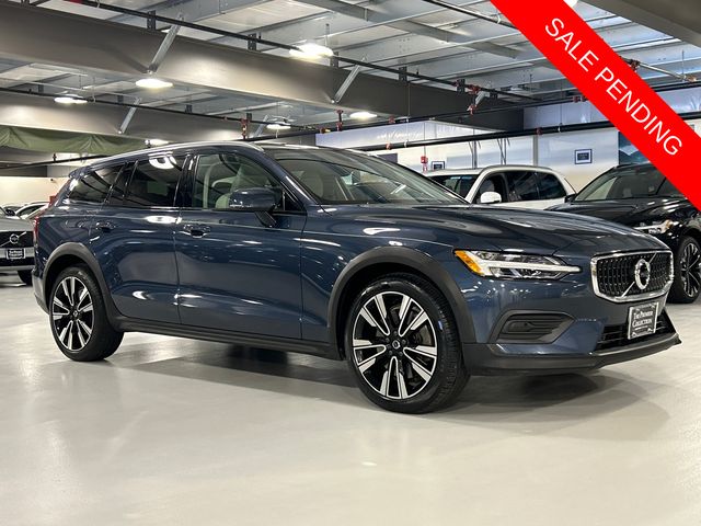 2020 Volvo V60 Cross Country T5 AWD Cross Country's photo