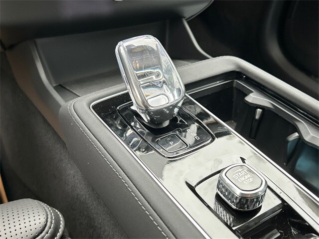 2026 Volvo XC90 Ultra - Photo 16