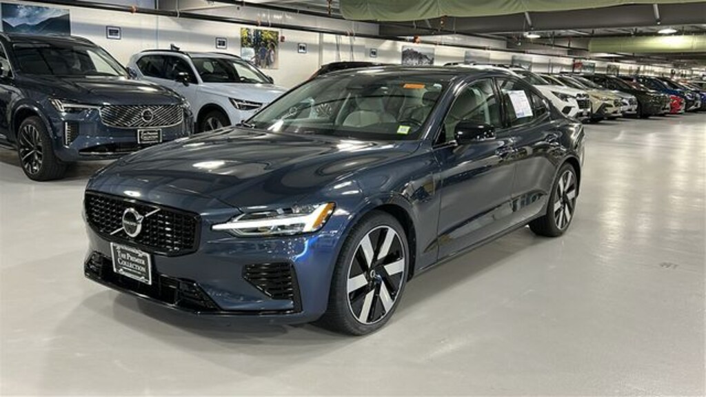 Used 2024 Volvo S60 plug-in hybrid T8 Plus Dark Theme Sedan
