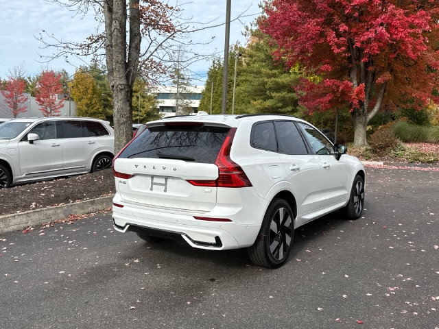 Certified 2024 Volvo XC60 plug-in hybrid T8 Plus Dark Theme SUV