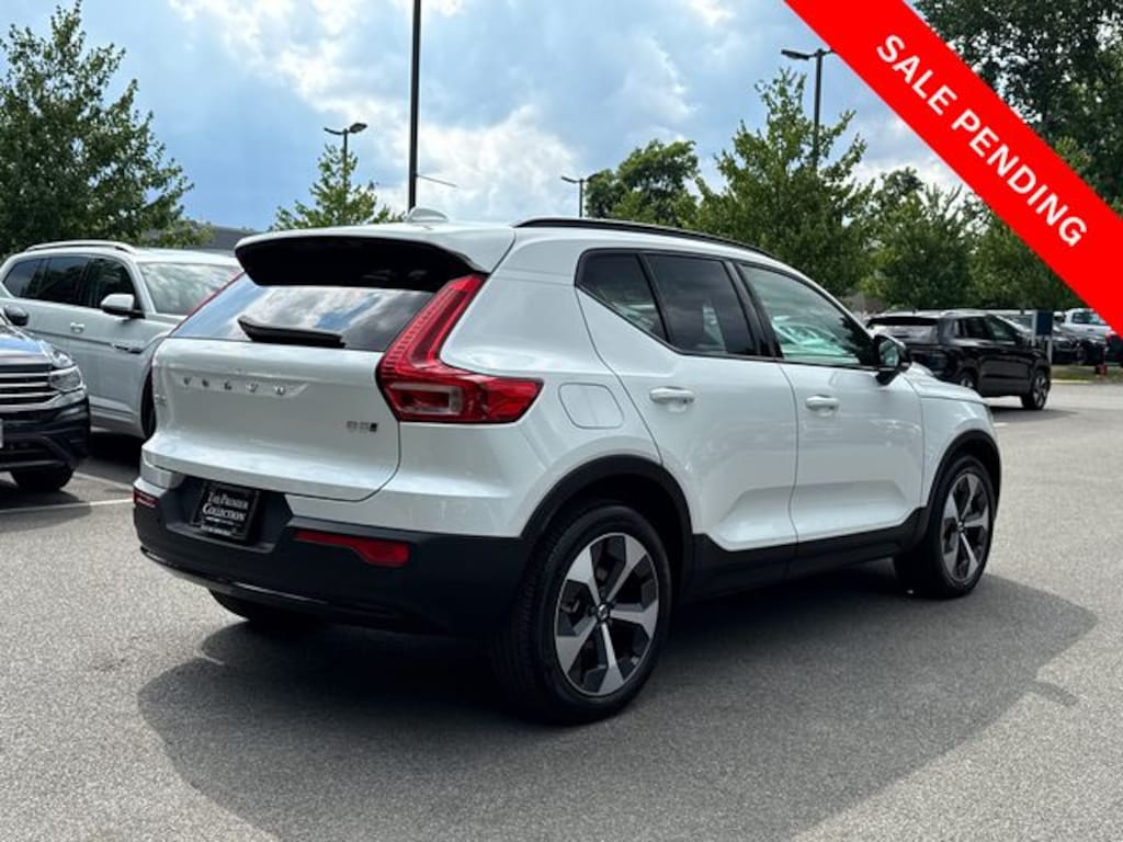 Used 2026 Volvo XC40 B5 Plus SUV