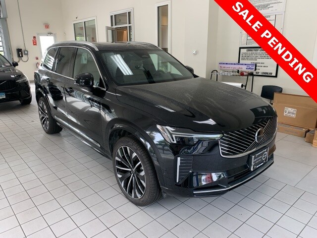 2025 Volvo XC90 Plus photo 2