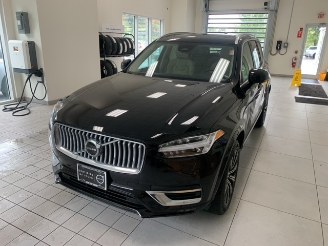 2024 Volvo XC90 Core's photo