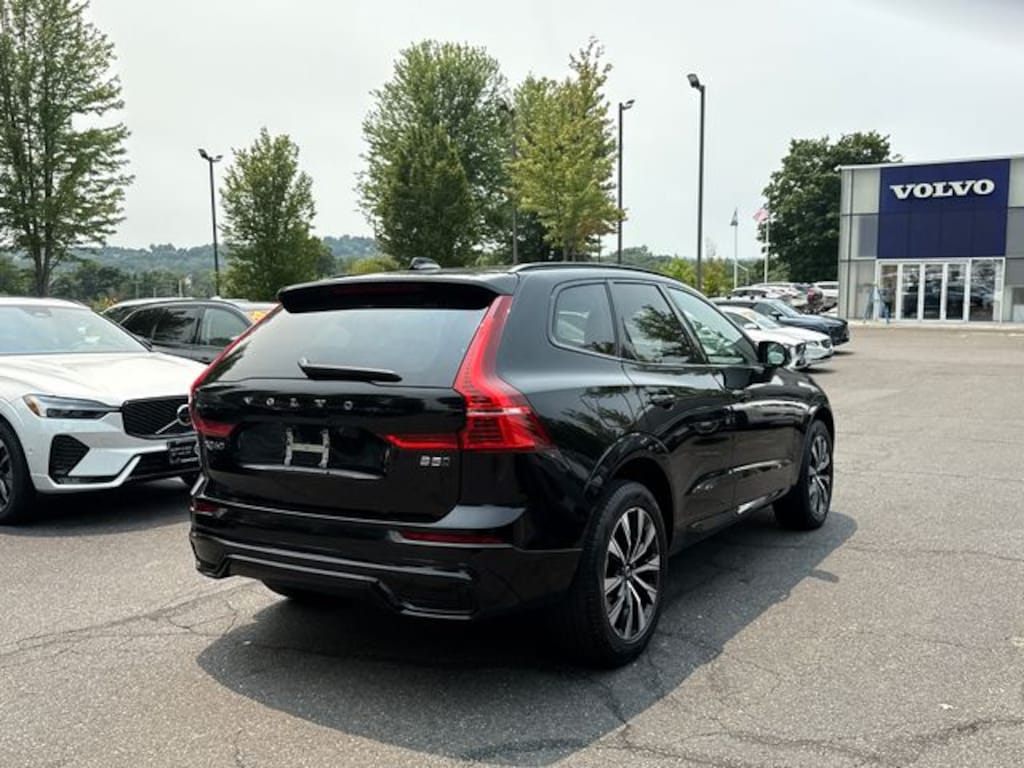Certified 2024 Volvo XC60 B5 Core SUV