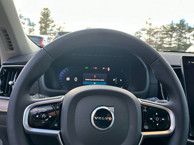 2026 Volvo XC90 Plus - Photo 12