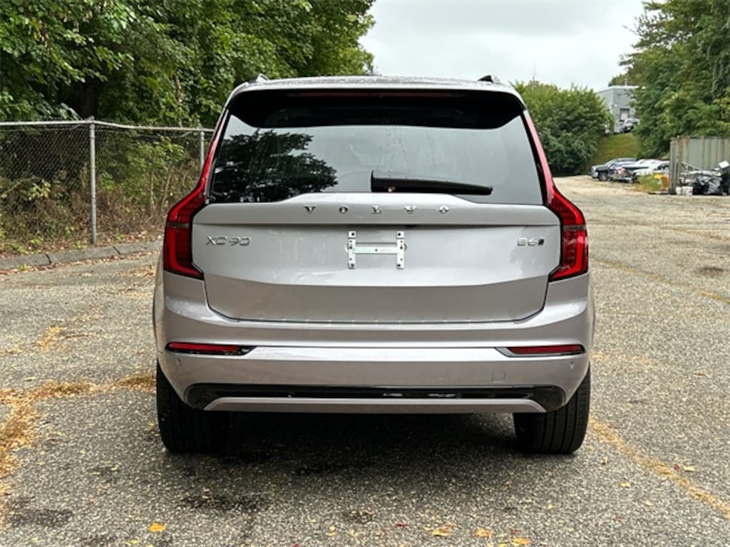 New 2026 Volvo XC90 B6 Ultra Dark Theme 7-Seater SUV