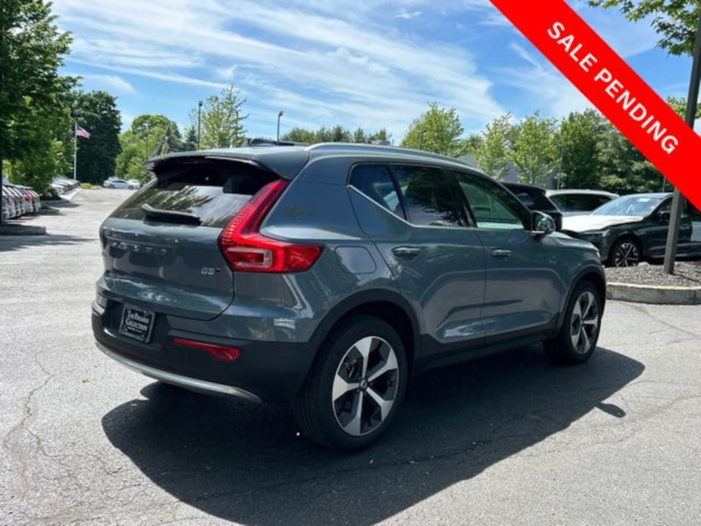 Certified 2023 Volvo XC40 B5 Plus Bright Theme SUV