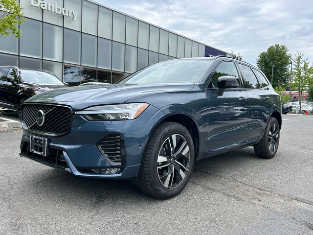 2026 Volvo XC60 B5 Plus Dark AWD's photo