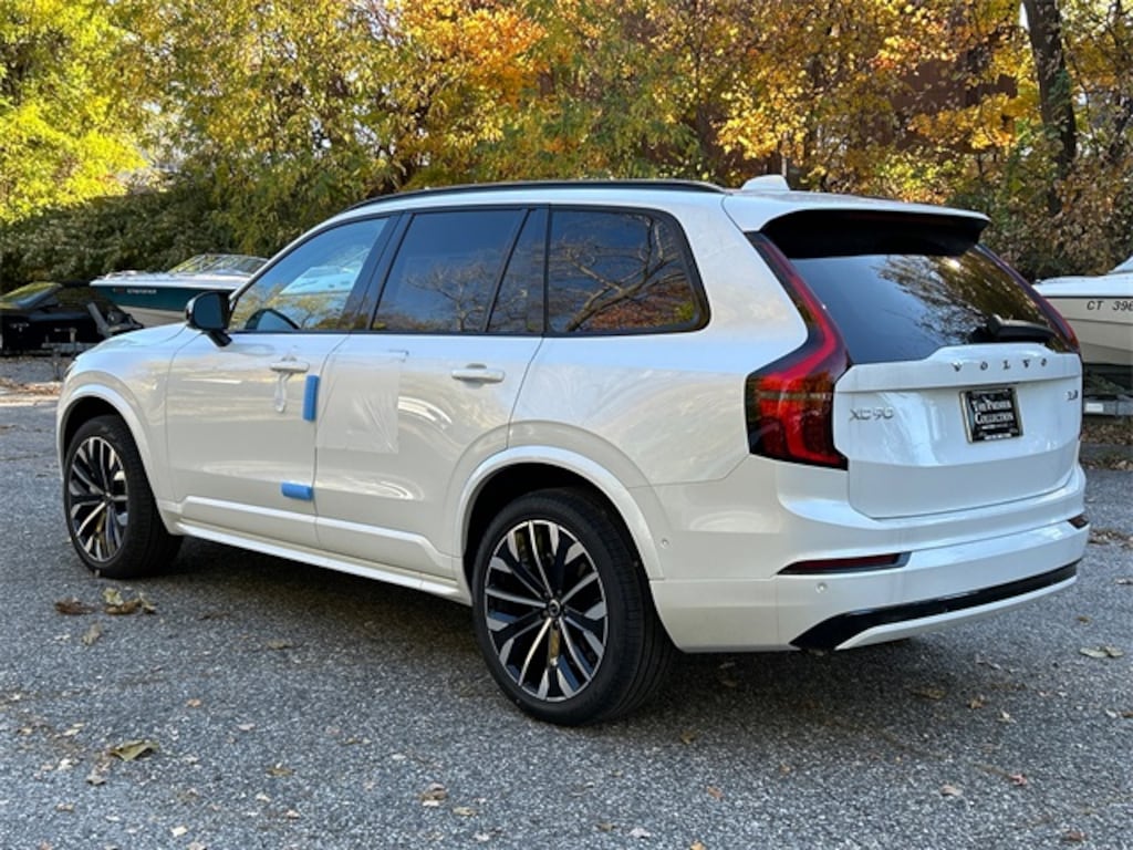 New 2026 Volvo XC90 B6 Ultra Dark Theme 6-Seater SUV