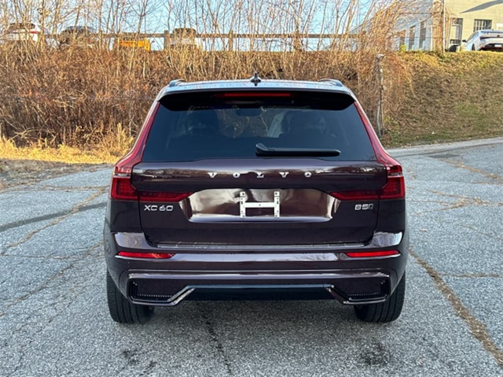 New 2026 Volvo XC60 B5 Ultra SUV