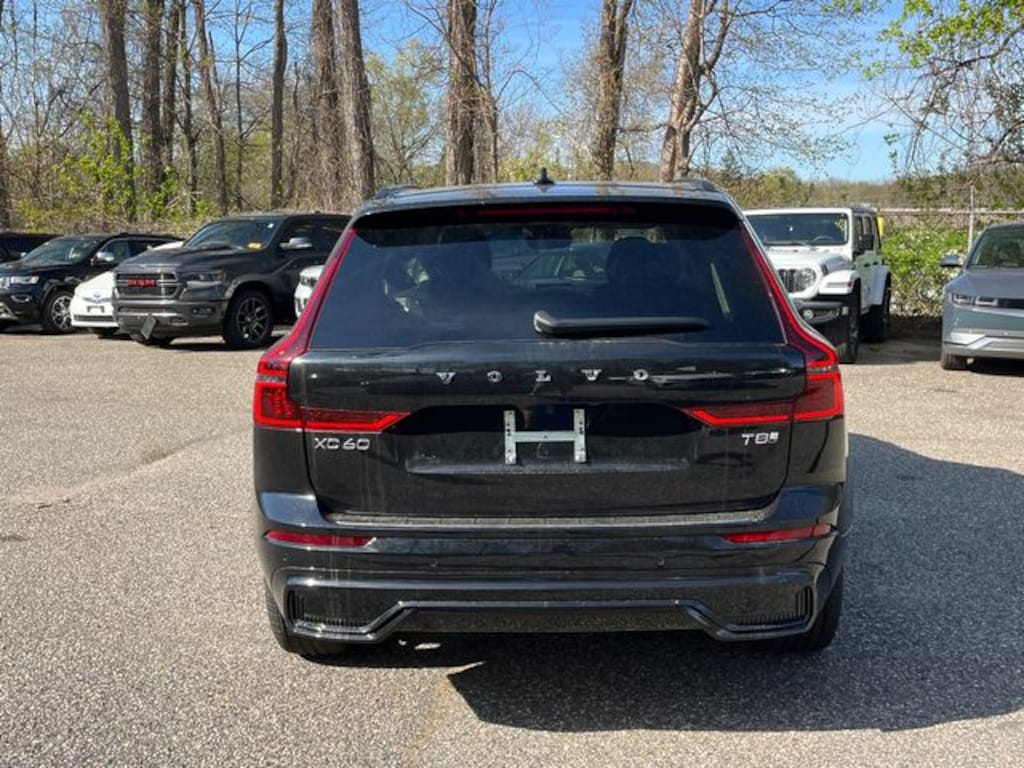New 2026 Volvo XC60 plug-in hybrid T8 Plus SUV