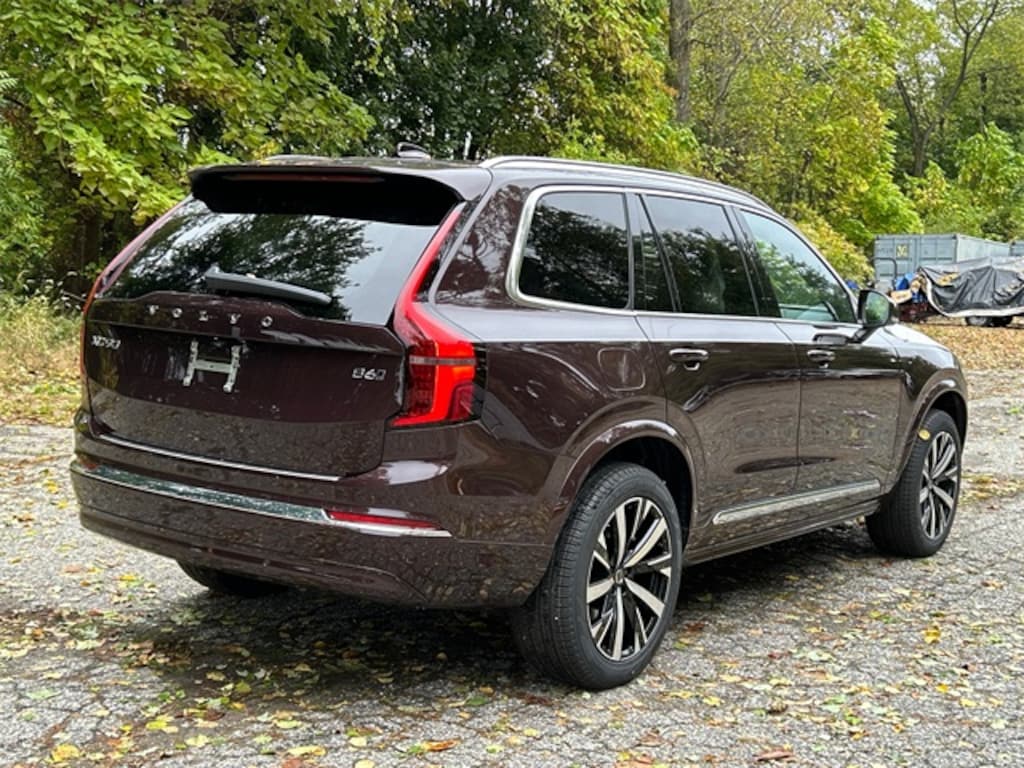 New 2026 Volvo XC90 B6 Core SUV