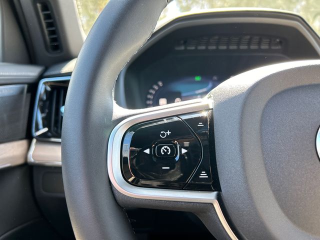 2026 Volvo XC90 Plus - Photo 13