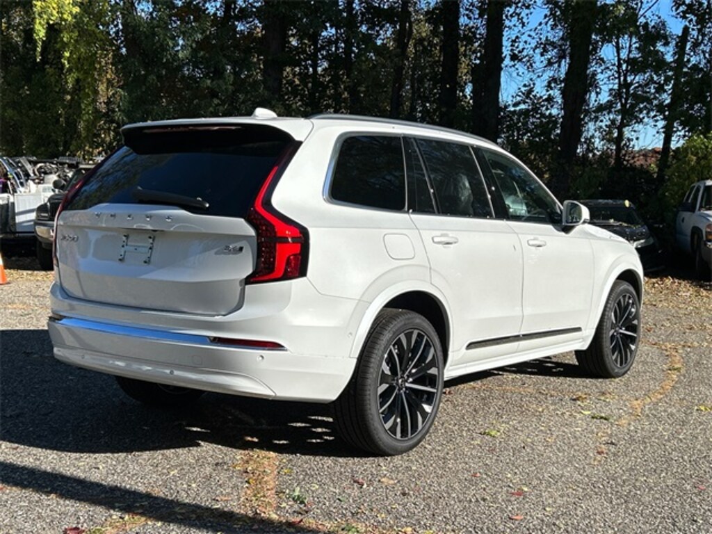 New 2026 Volvo XC90 B6 Plus 7-Seater SUV