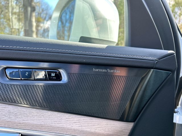 2026 Volvo XC90 Plus - Photo 21