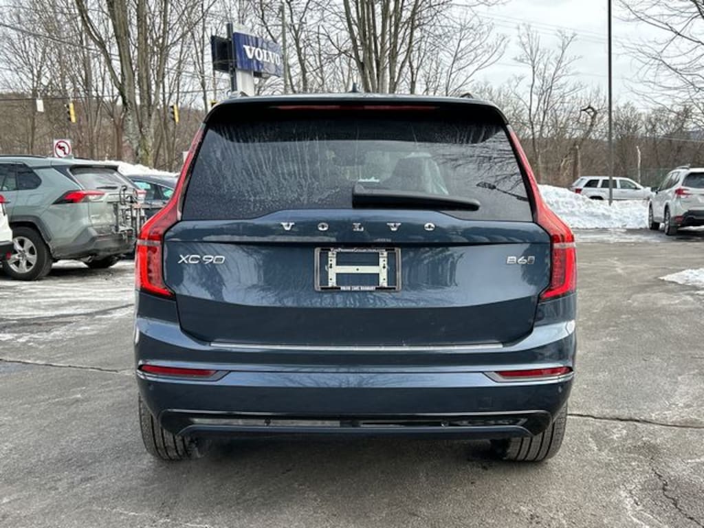 New 2026 Volvo XC90 B6 Ultra Dark Theme 7-Seater SUV