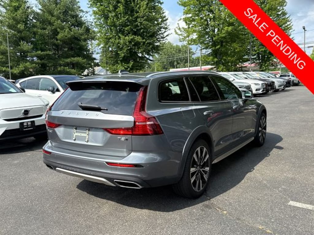 Used 2020 Volvo V60 Cross Country T5 Wagon